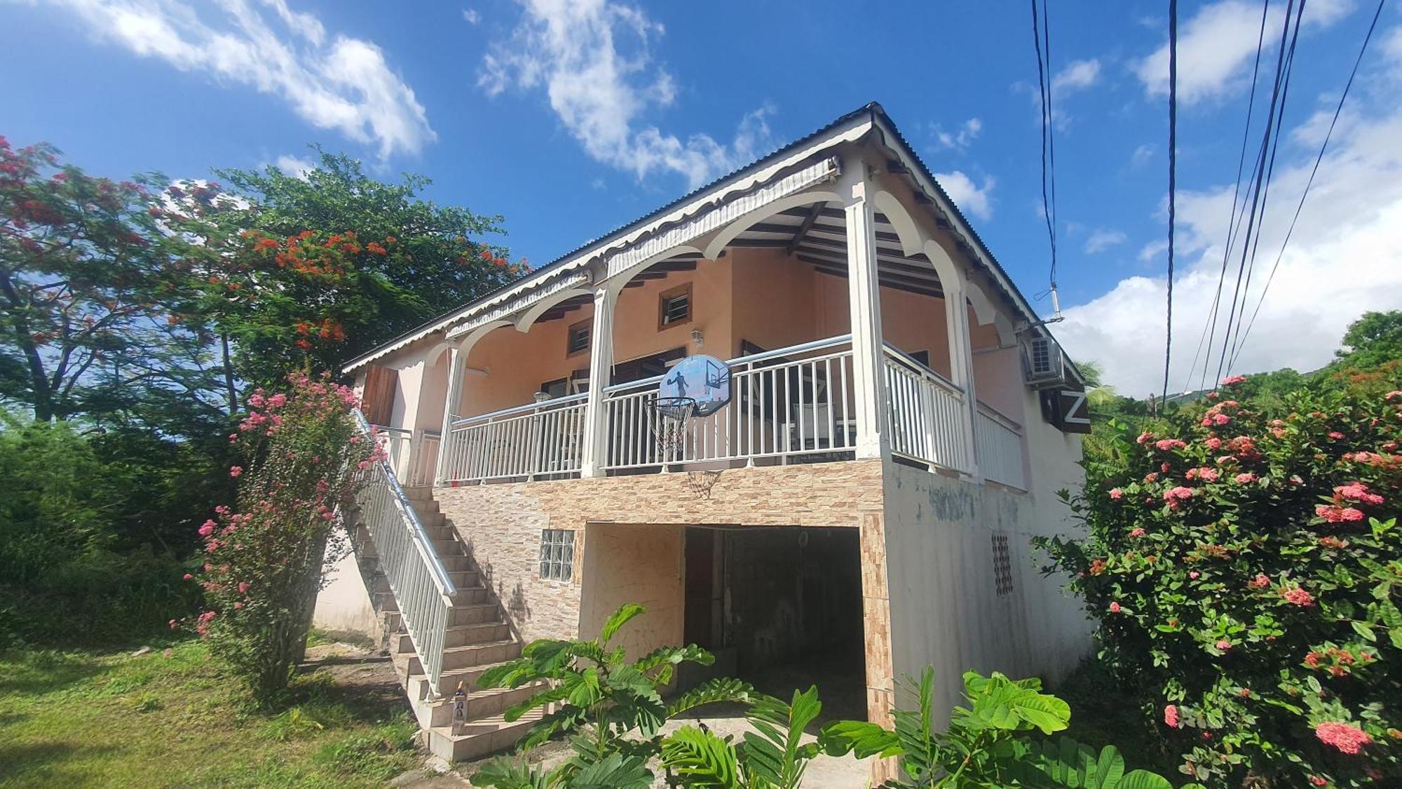 Appartement Au Coeur De Douenel Bouillante Cheques Vacances Acceptees Extérieur photo